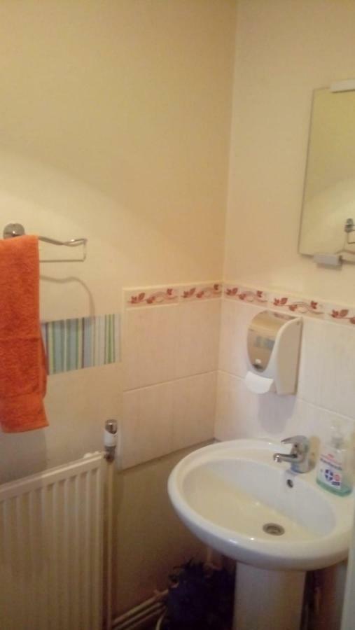 Bed 4 Night Apartment Manchester Bagian luar foto